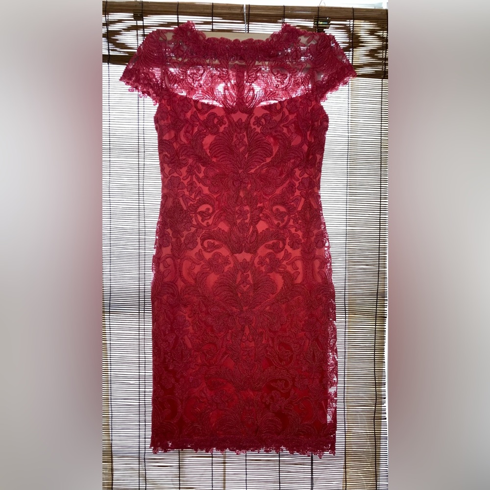 TADASHI SHOJI  CORDED EMBROIDERY ON TULLE CAP SLEEVE DRESS - Picture 14 of 14